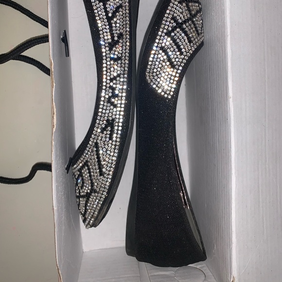 Cute flats  💞 - Picture 3 of 4